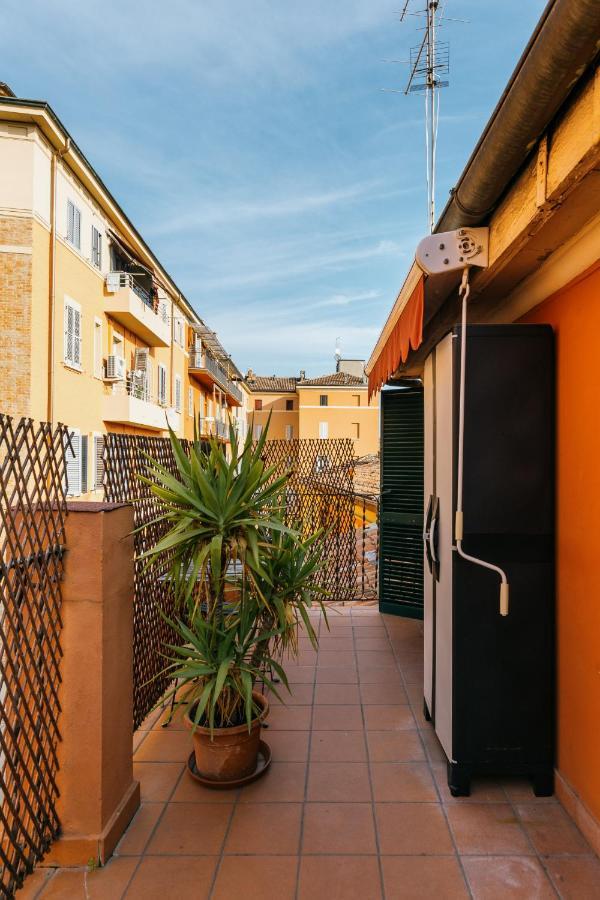 Studio Malcontenti Con Terrazzo By Wonderful Ltaly Bolonia Exterior foto